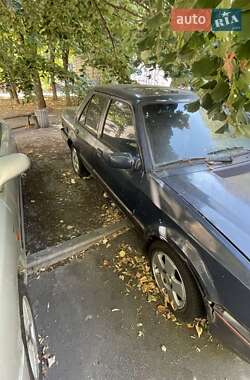 Седан Ford Orion 1989 в Киеве