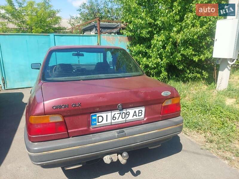 Седан Ford Orion 1992 в Измаиле