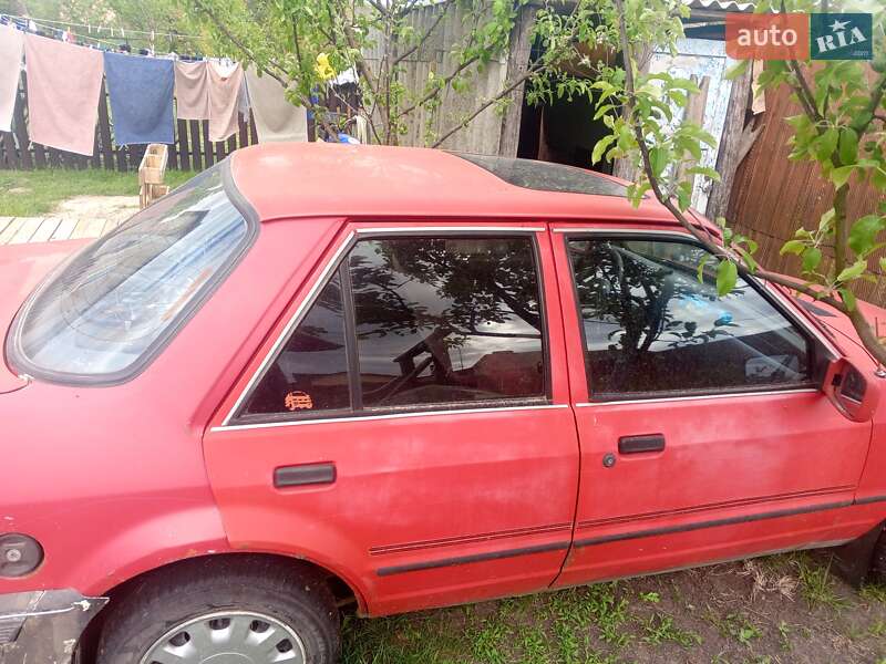 Седан Ford Orion 1988 в Луцке