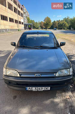 Седан Ford Orion 1992 в Кривом Роге