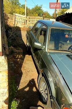 Седан Ford Orion 1985 в 