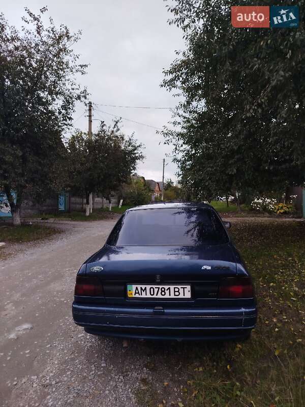 Седан Ford Orion 1993 в Бердичеве