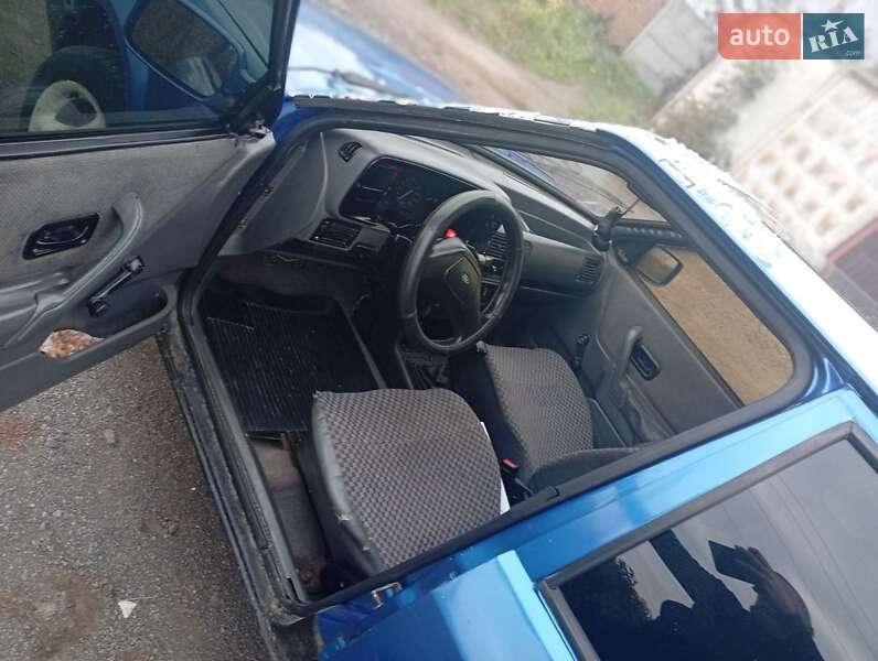 Седан Ford Orion 1988 в Летичіві