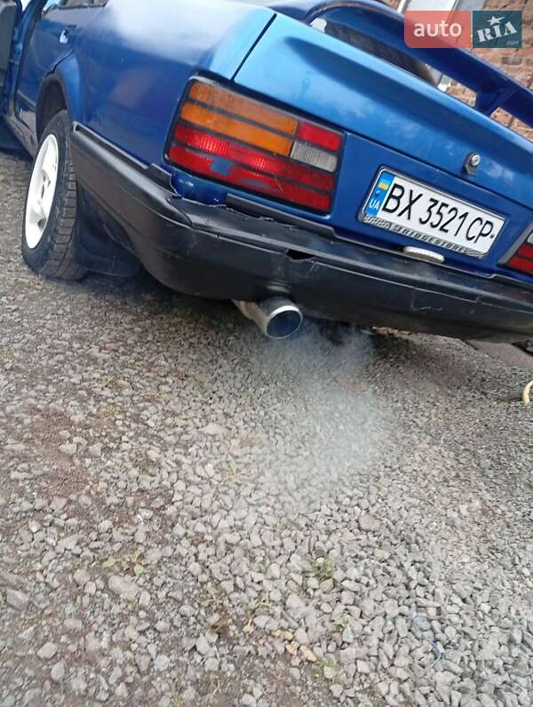 Седан Ford Orion 1988 в Летичіві