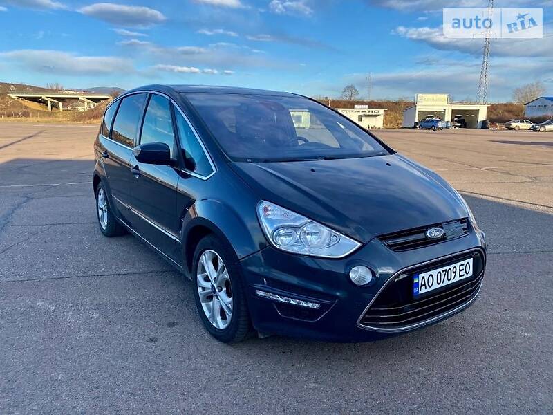 Мінівен Ford S-Max 2014 в Ужгороді