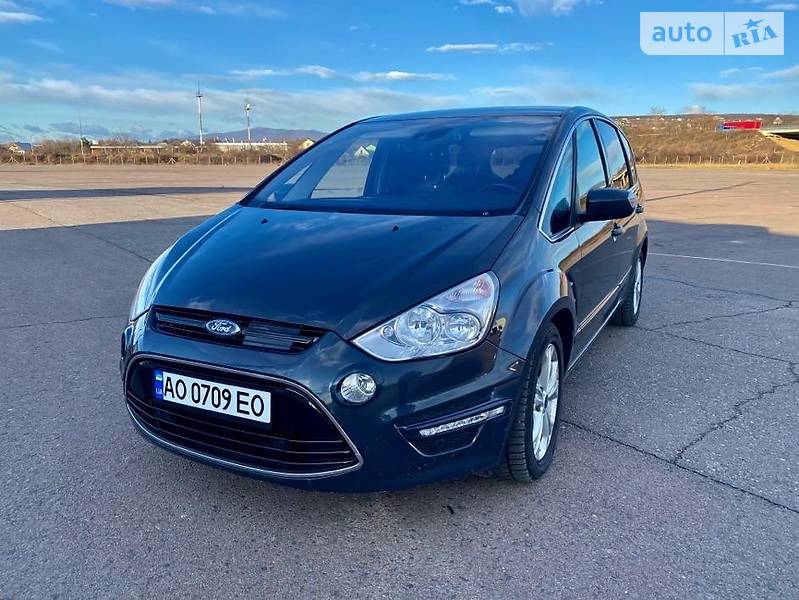 Мінівен Ford S-Max 2014 в 