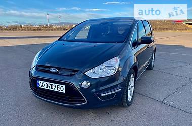 Мінівен Ford S-Max 2014 в 