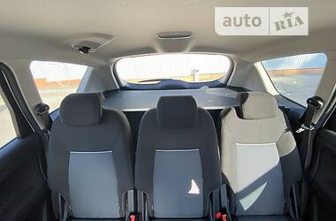 Мінівен Ford S-Max 2013 в 