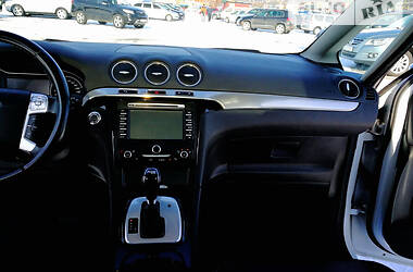 Минивэн Ford S-Max 2011 в Черновцах