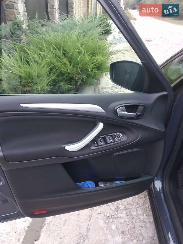 Минивэн Ford S-Max 2013 в Запорожье фото 7 Минивэн Ford S-Max 2013 в Запорожье