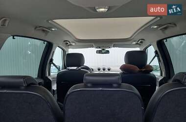 Минивэн Ford S-Max 2011 в 