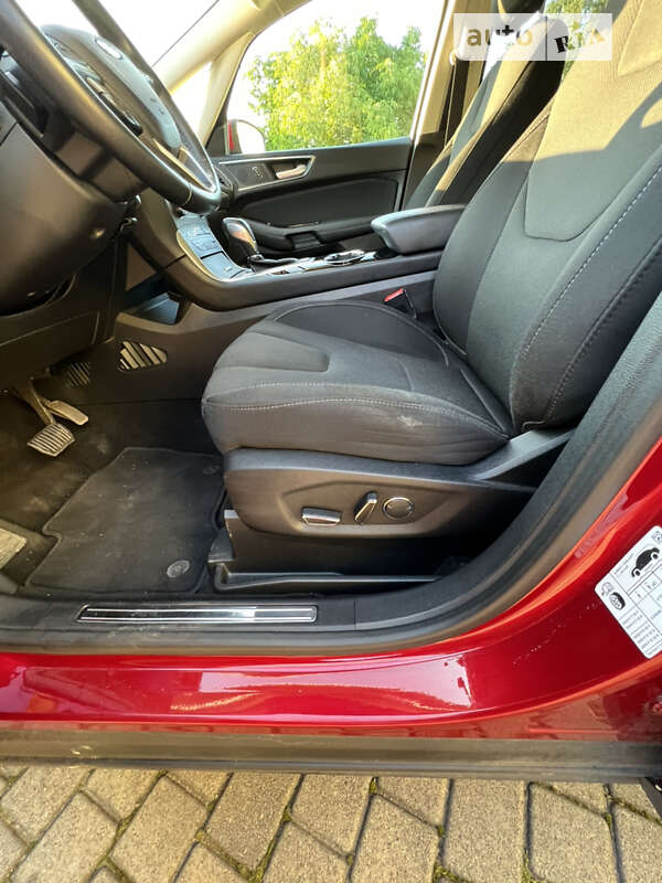 Минивэн Ford S-Max 2017 в Долине