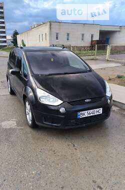 Минивэн Ford S-Max 2009 в Вараше