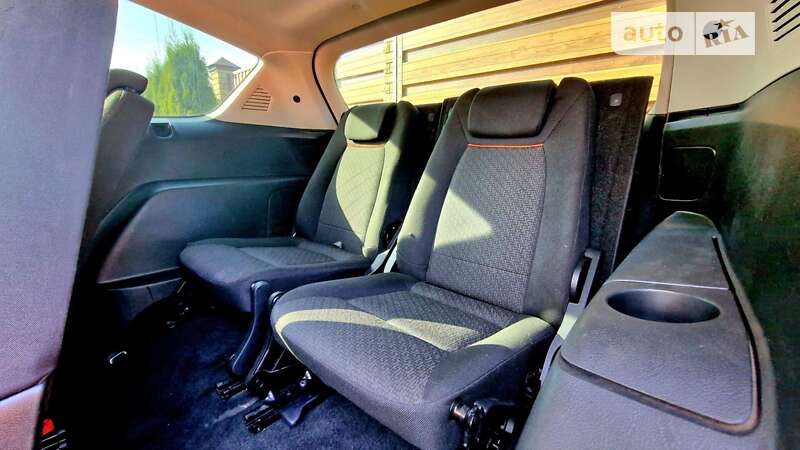 Мінівен Ford S-Max 2011 в Луцьку