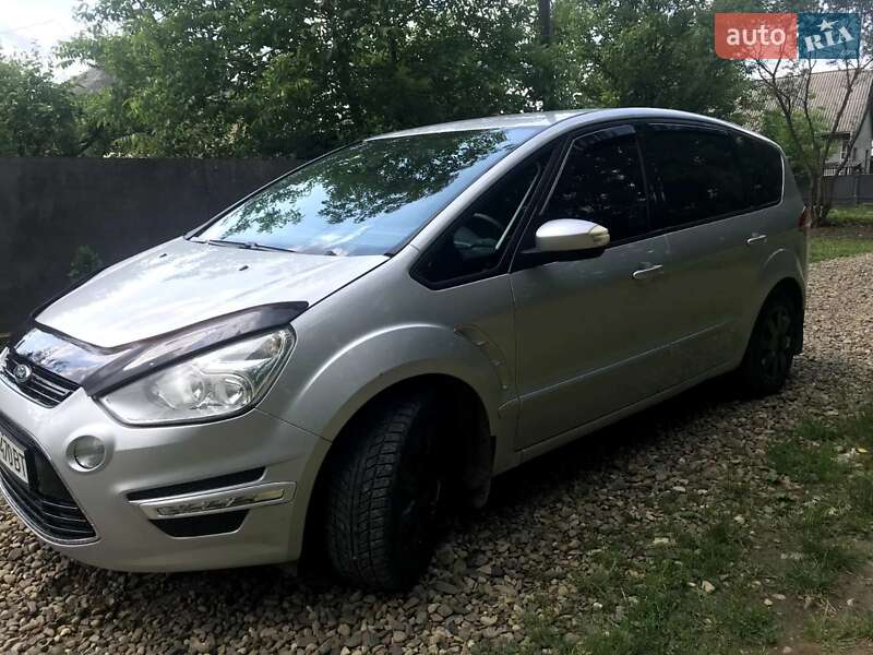 Минивэн Ford S-Max 2011 в Черновцах