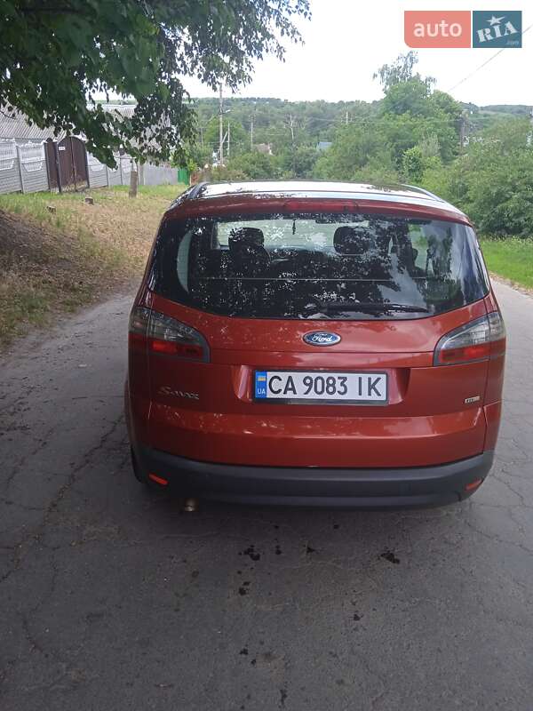 Минивэн Ford S-Max 2007 в Звенигородке