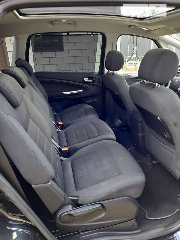 Мінівен Ford S-Max 2010 в Сарнах