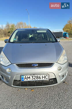 Минивэн Ford S-Max 2006 в 