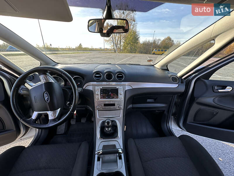 Мінівен Ford S-Max 2006 в Звягелі