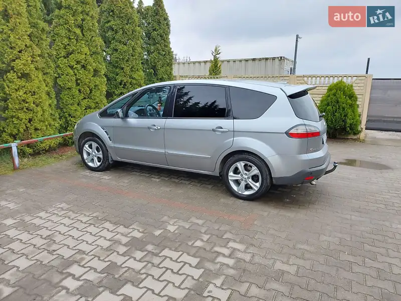 Ford S-Max