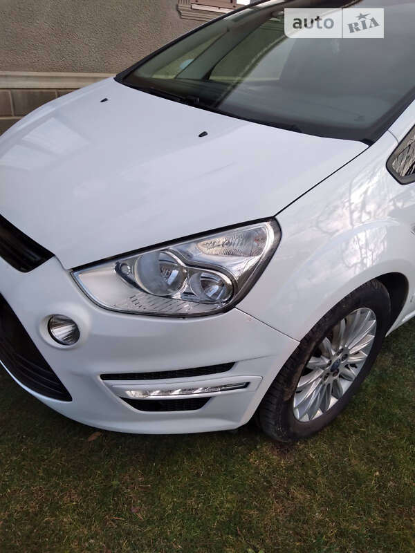 Минивэн Ford S-Max 2013 в Черновцах