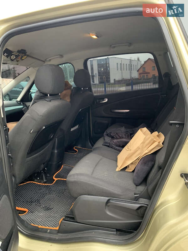 Минивэн Ford S-Max 2007 в Славуте