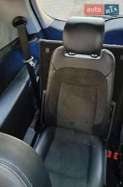 Минивэн Ford S-Max 2008 в 