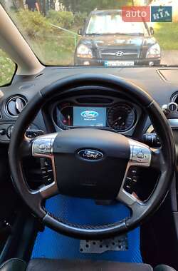 Минивэн Ford S-Max 2008 в 