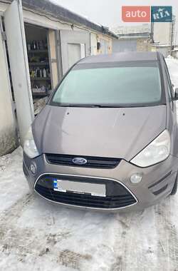 Минивэн Ford S-Max 2013 в 