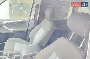 Минивэн Ford S-Max 2013 в 