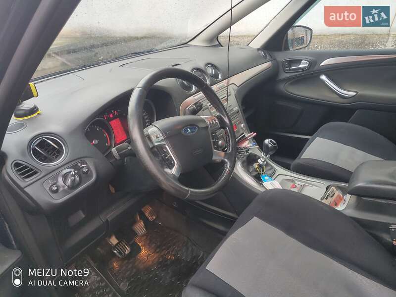 Минивэн Ford S-Max 2006 в Виноградове фото 5 Минивэн Ford S-Max 2006 в Виноградове