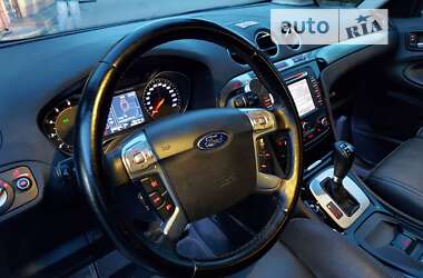 Минивэн Ford S-Max 2013 в Килии