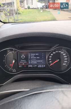 Минивэн Ford S-Max 2011 в 