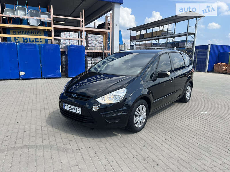 Мінівен Ford S-Max 2011 в Долині