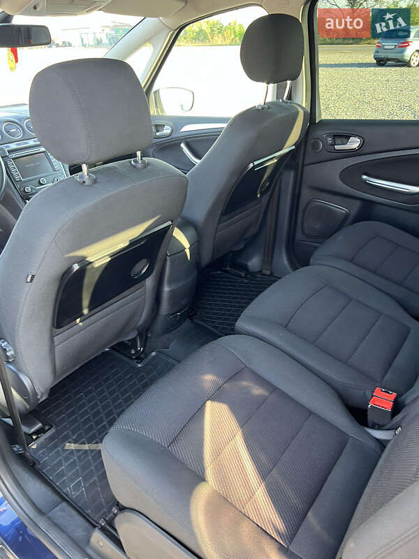 Мінівен Ford S-Max 2012 в Чернівцях