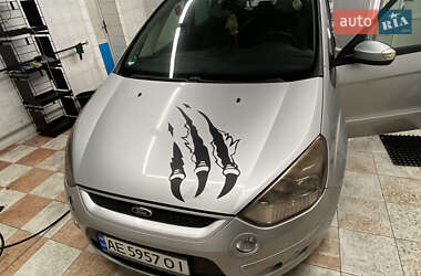 Минивэн Ford S-Max 2006 в 