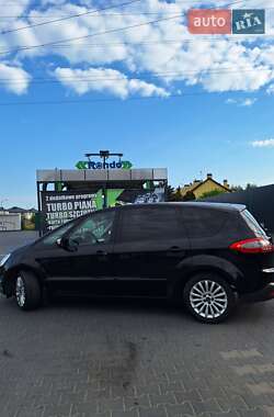 Минивэн Ford S-Max 2013 в 