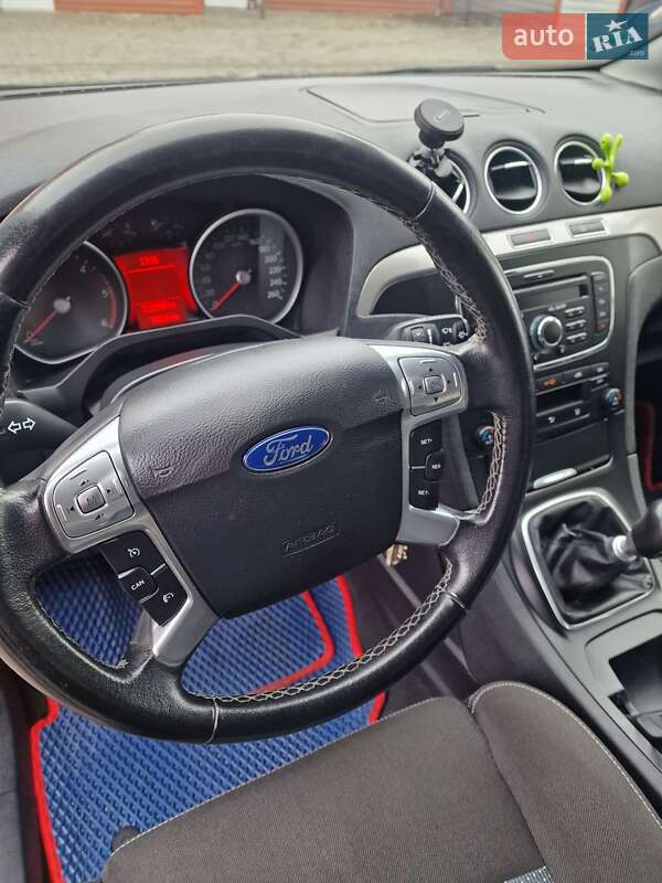 Минивэн Ford S-Max 2013 в Сумах