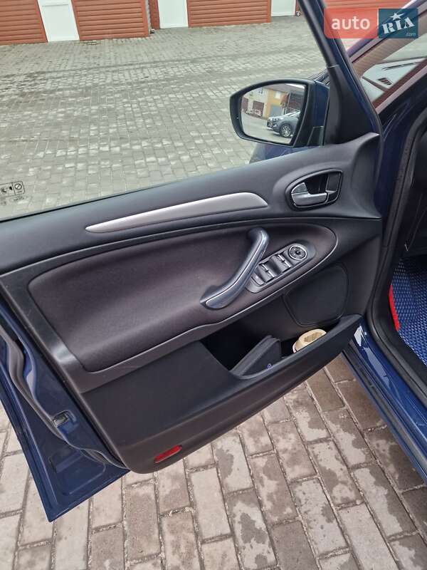 Минивэн Ford S-Max 2013 в Сумах