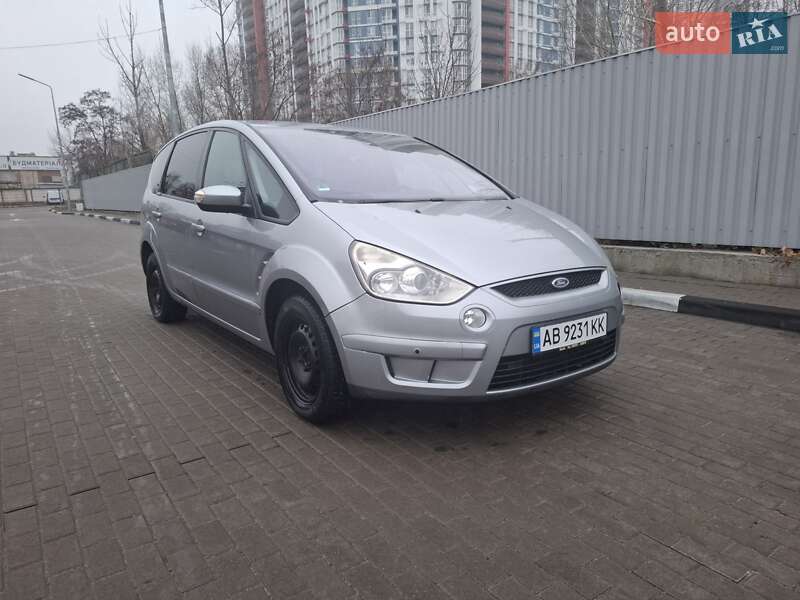 Минивэн Ford S-Max 2006 в 