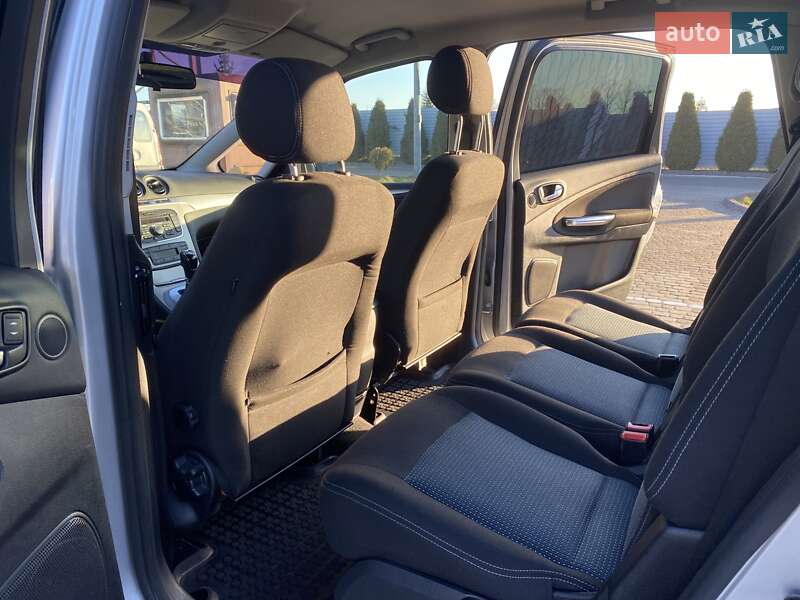 Мінівен Ford S-Max 2010 в Львові