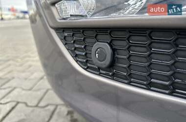 Минивэн Ford S-Max 2011 в 