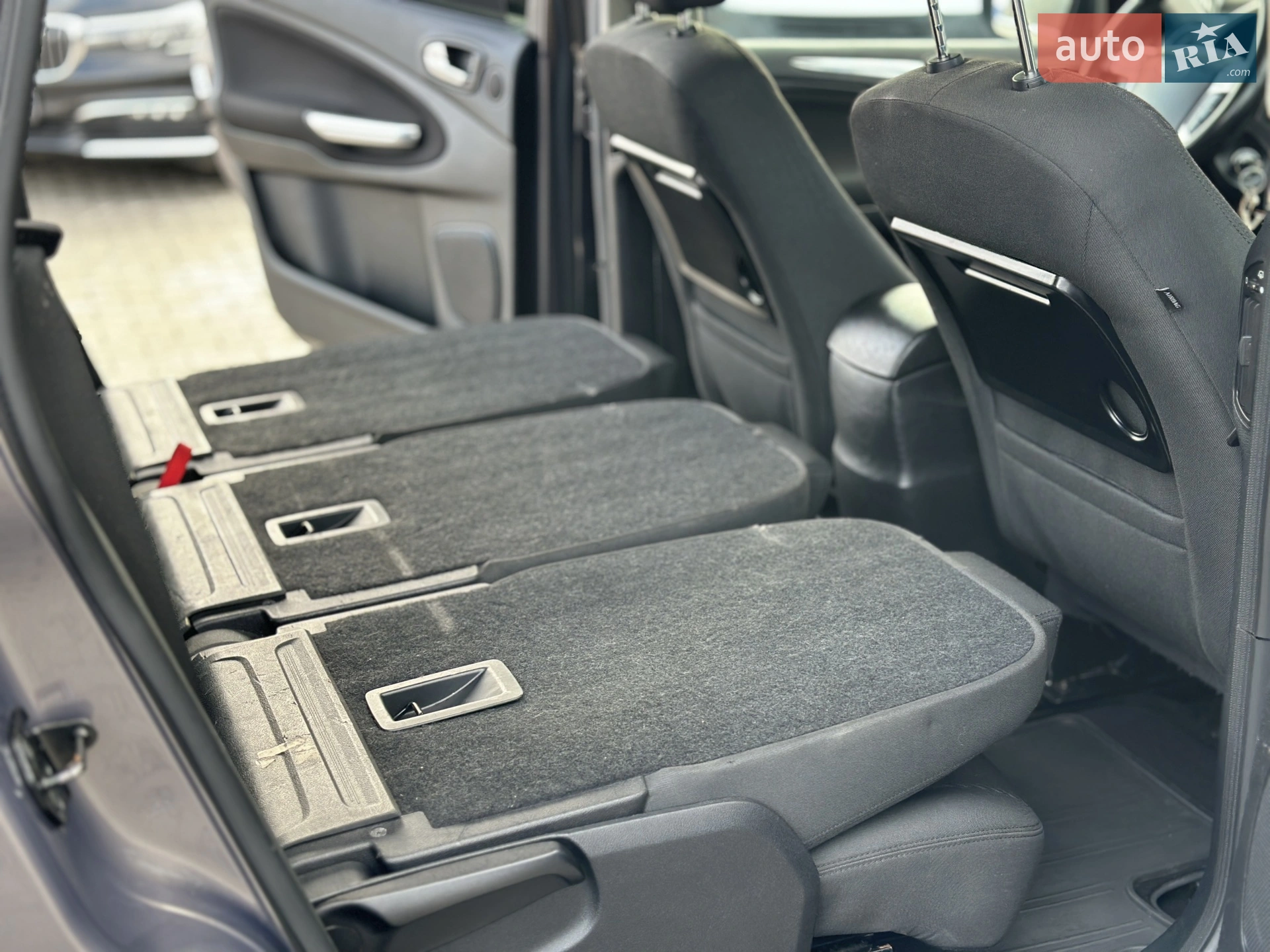 2011 Ford S-MAX - мініатюра 32