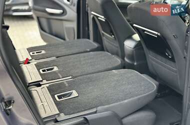 Минивэн Ford S-Max 2011 в 
