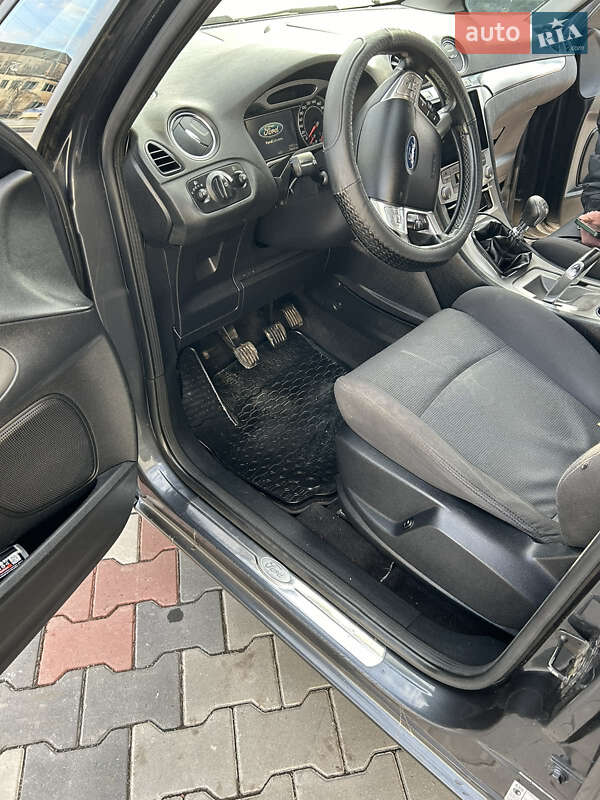 Минивэн Ford S-Max 2007 в Теофиполе