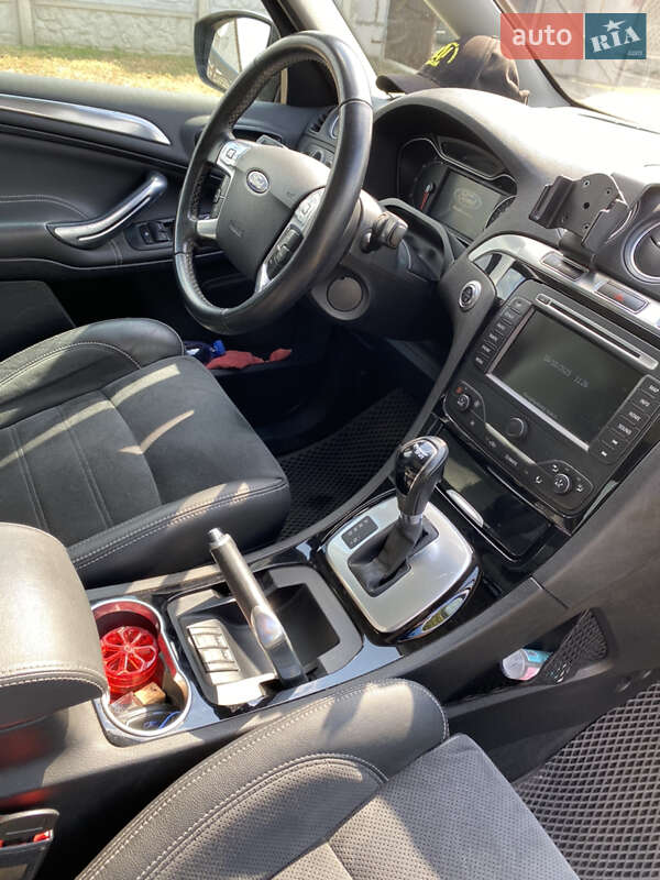 Мінівен Ford S-Max 2014 в Южному