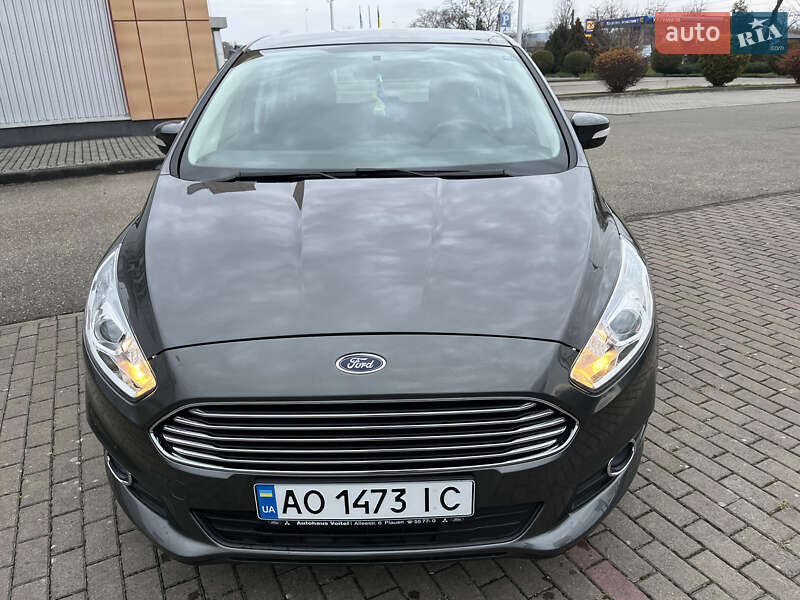 Минивэн Ford S-Max 2016 в Виноградове