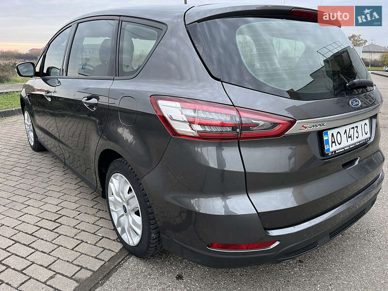 Минивэн Ford S-Max 2016 в Виноградове