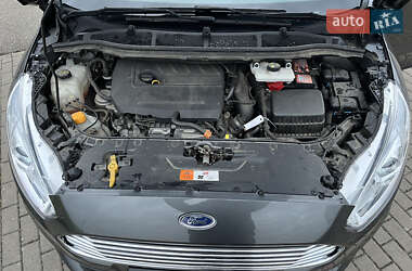 Минивэн Ford S-Max 2016 в 