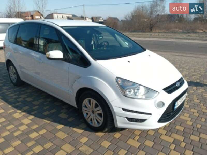 Минивэн Ford S-Max 2012 в Дубровице